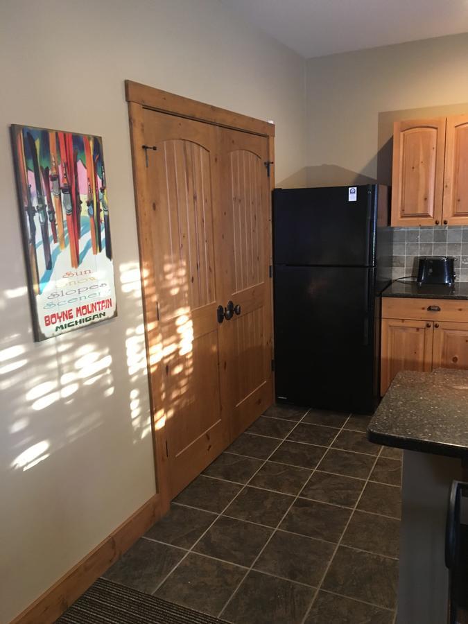 Boyne Falls Boyne Mountain Creekside Condo מראה חיצוני תמונה